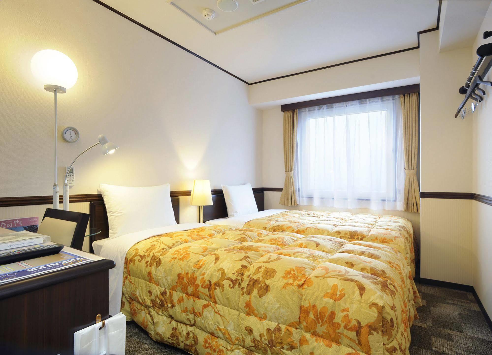 Toyoko Inn Sendai Higashi-Guchi No.1 Exterior foto